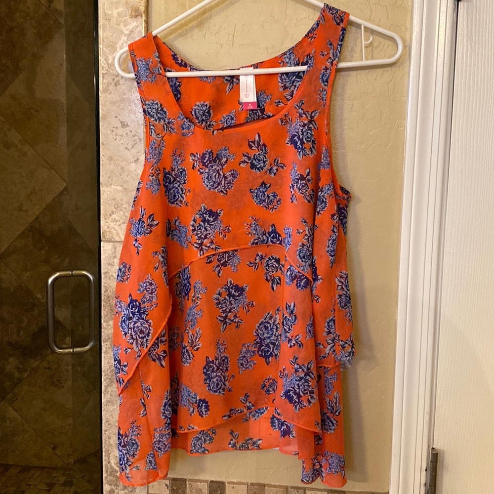 Beautiful orange floral sheer camisole.